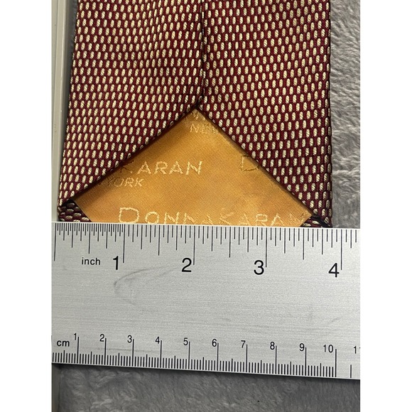 Donna Karan Signature Necktie Silk Burgundy Brown Textured Men's Tie - Picture 5 of 6